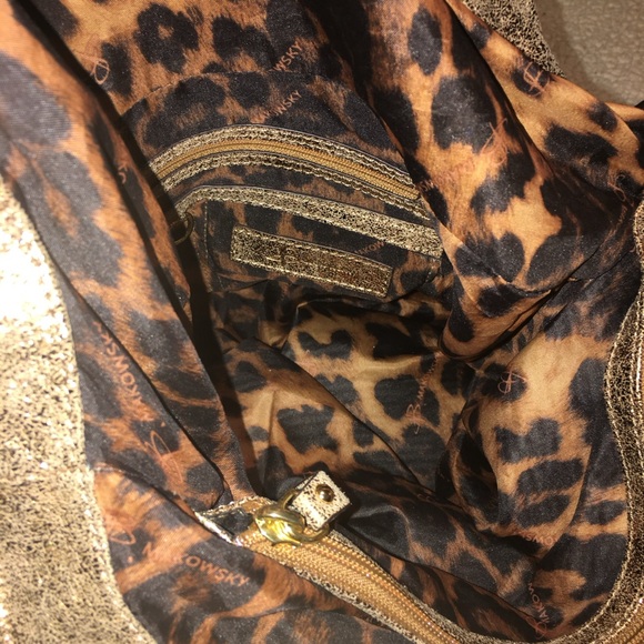 B Makoski Gold Metallic Handbag - Picture 6 of 12